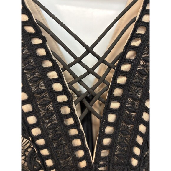 Harlyn Black Embroidered Lace‎ Midi Dress Sz M NWT - Picture 6 of 6